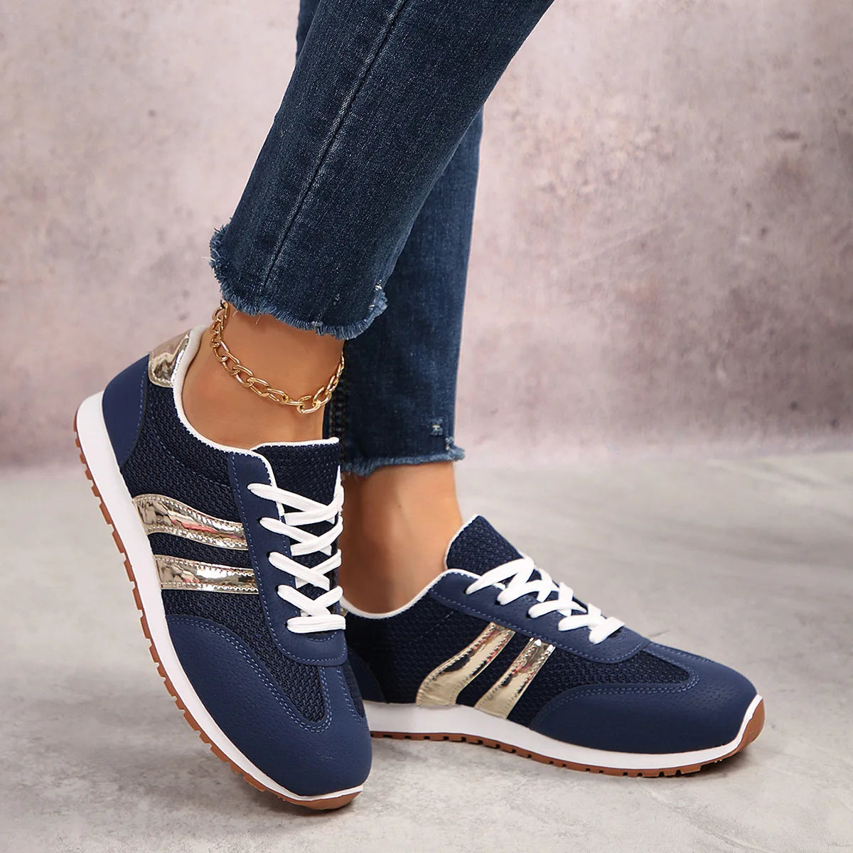 Cassie - Fashionable Breathable Sneakers