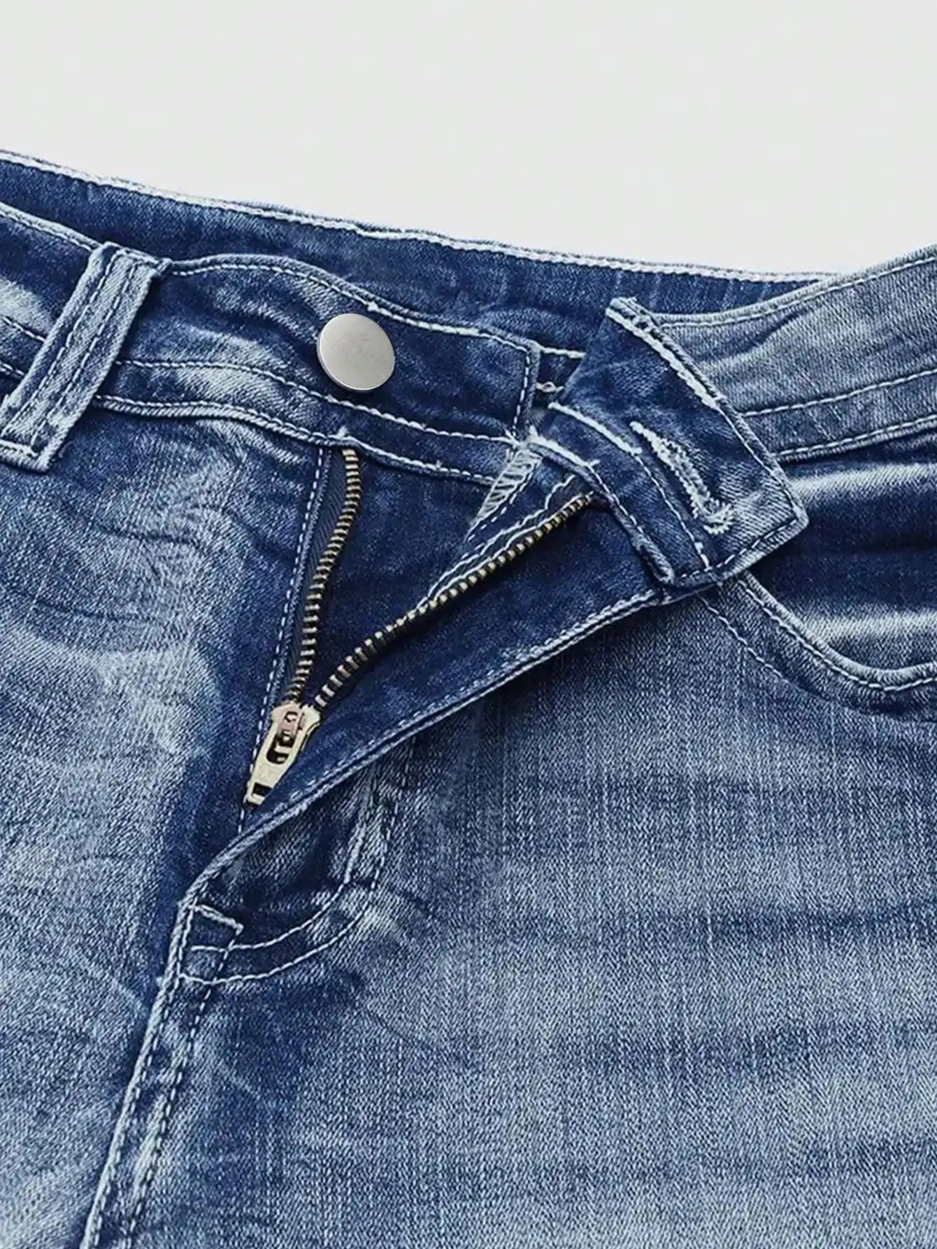 Lucia - Casual Button Pocket Jeans