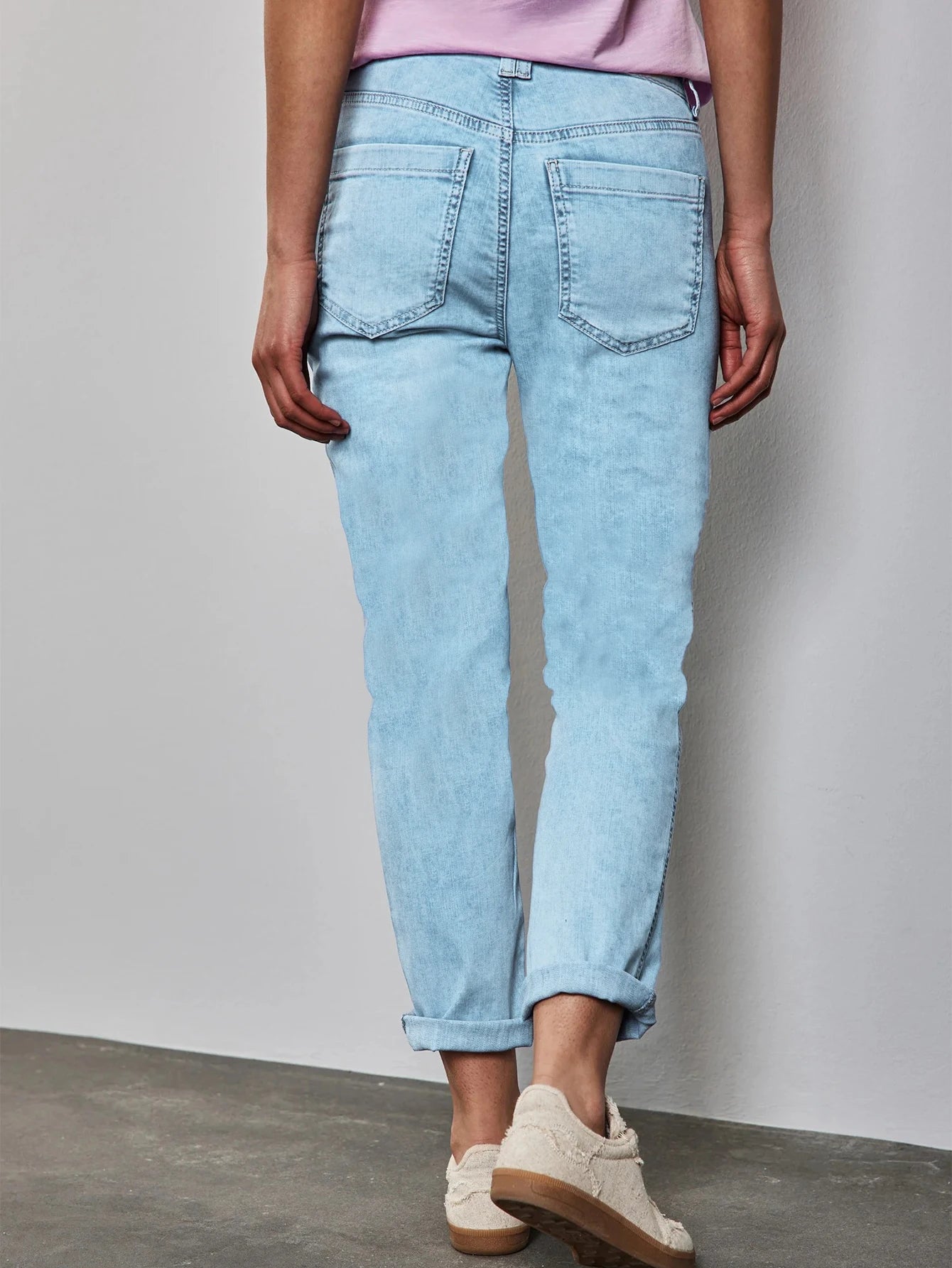 Erica - Comfortable Nine-point Jeans