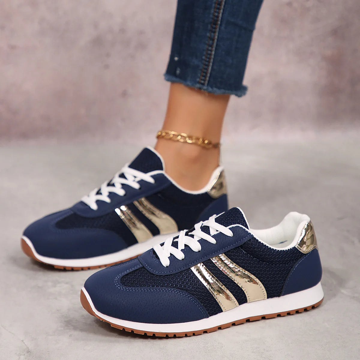 Cassie - Fashionable Breathable Sneakers