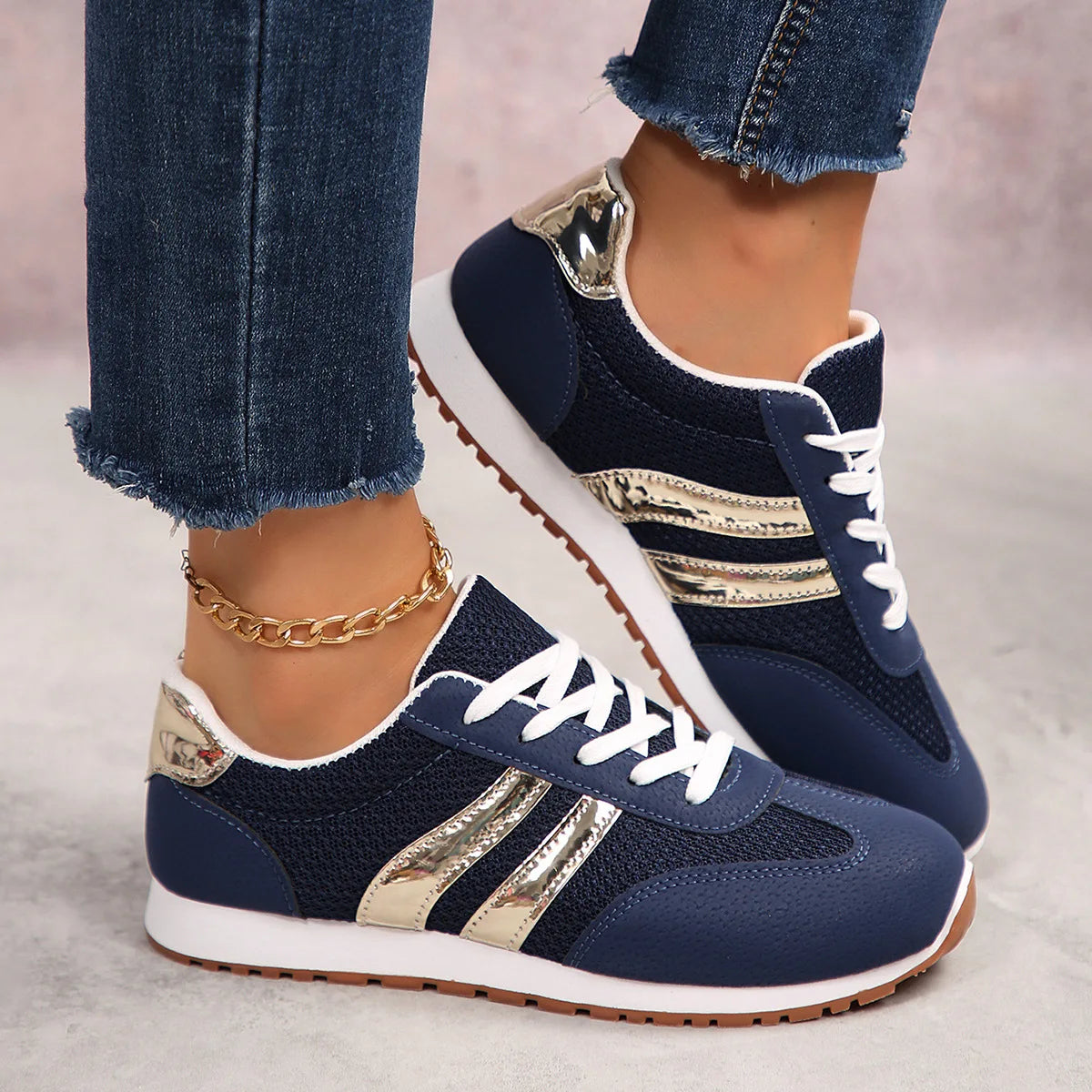 Cassie - Fashionable Breathable Sneakers